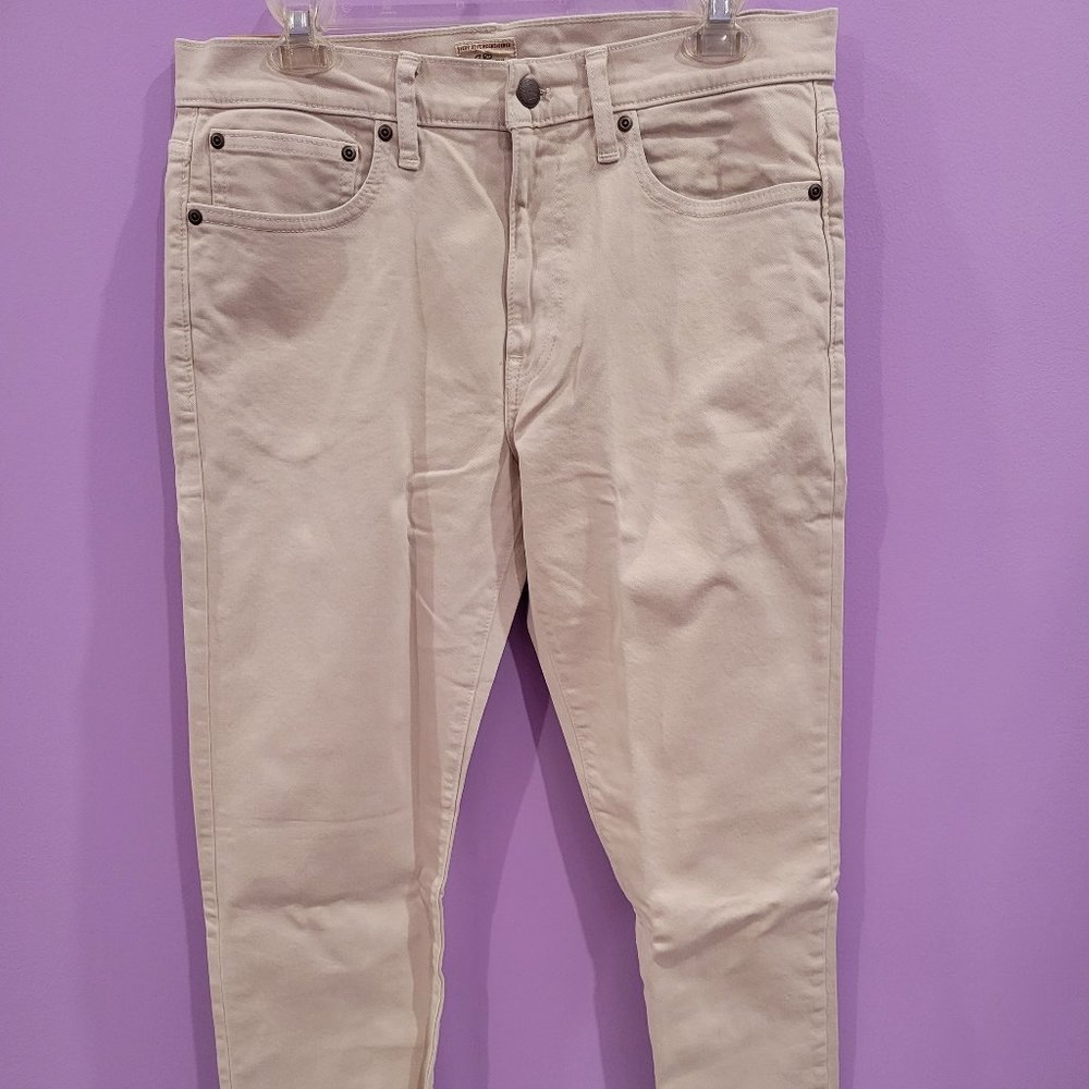 J. Crew 770 Weathered Men Chinos